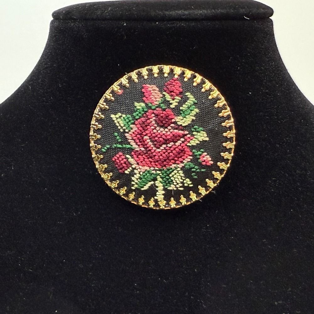 Vintage Brooch Floral Rose Petite Needlepoint Embroidered Pin Gold Tone 1.5 in L